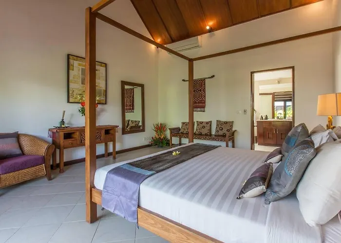 2 Bedroom Private Pool Walking Distance To The Seminyak